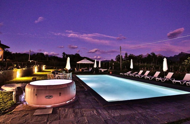 LAST MINUTE OFFER- Exclusive Villa, Pool, BBQ