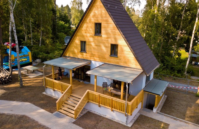 lauch3.de - blue vacation home by the lake