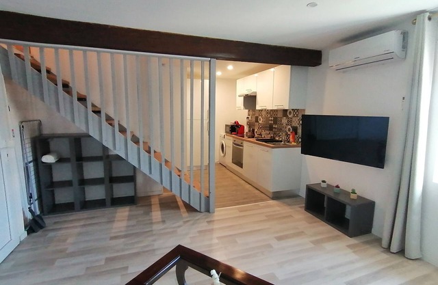 Le Grain de Sable, Studio Mezzanine