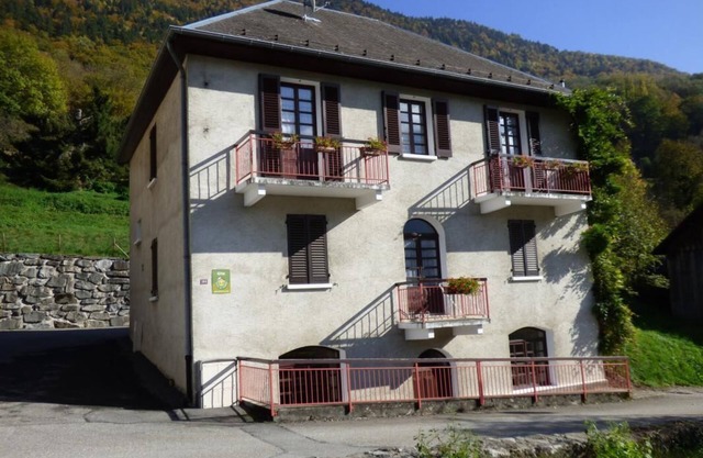 LE PRESBYTERE - LES CHAVANNES EN MAURIENNE