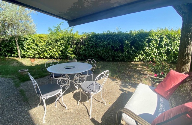 Le Théos - Ground floor apartment with garden in Vaison-La-Romaine
