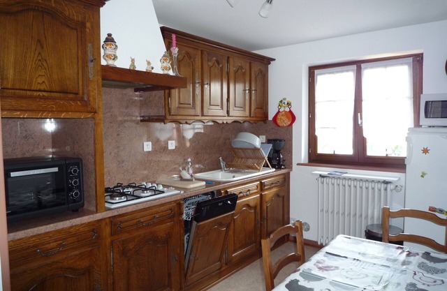 Le Thillot, 2 keys apartment, 2 rooms + kitchen, 2 pers. (1 couple)