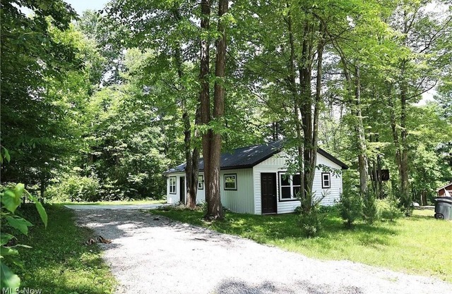 Leesville Lake 2 Private Bdrms NO Stairs shower/tub Sleeps 6, FIREPIT AC RANCH