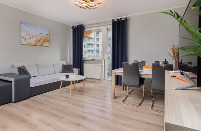 Legionów 102A | Wifi, Pet-friendly, 1 Bedroom, Balcony, Parking, Gdynia