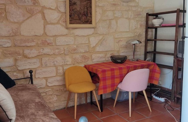 Les cigales studio laurier pres vallon pont d'arc