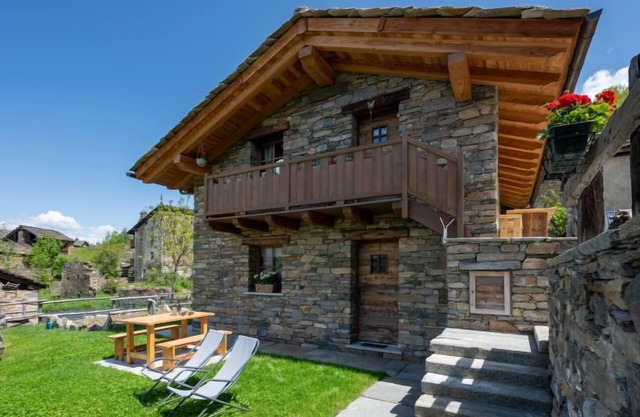 Les Combes by Interhome