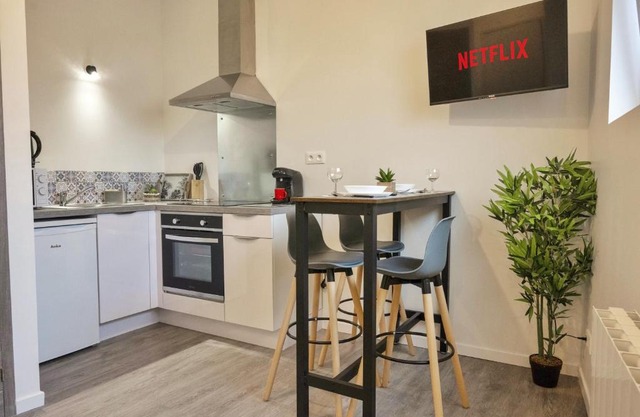 ❂ Les Logis de la Trémoille ❂ Cozy ❂ Netflix ❂
