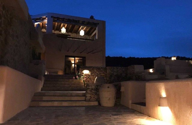 Life in Ibiza in the idyllic north of the island,