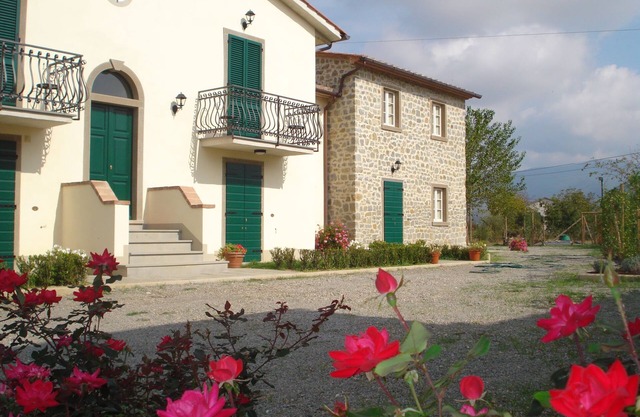 Limone is a Self-Contained Apartment with a large Pool, free WiFi & free parking