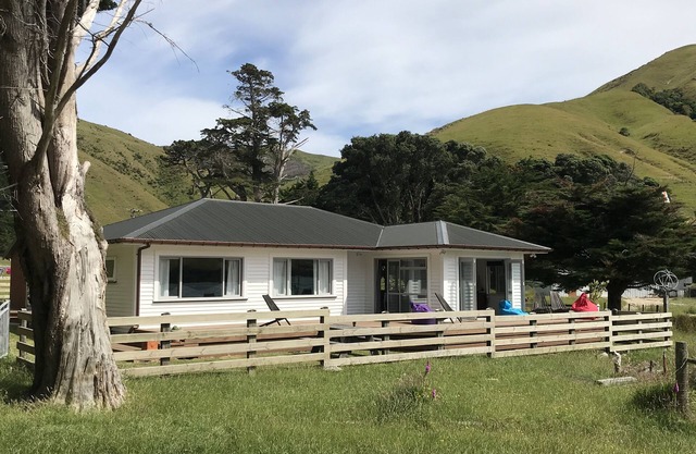 Little Colonsay/Beach House