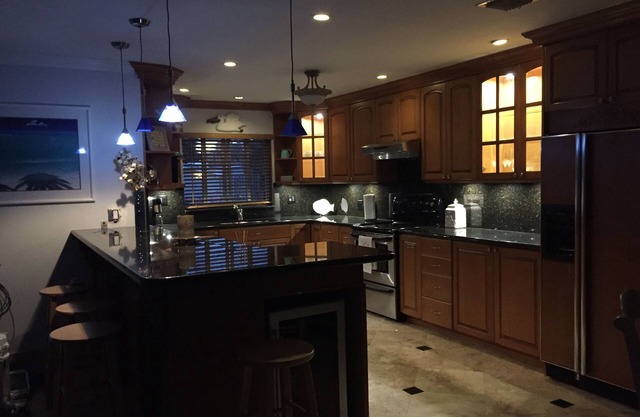 Location,location, location!Amazing Pool, Minutes Away From White, Sandy Beaches