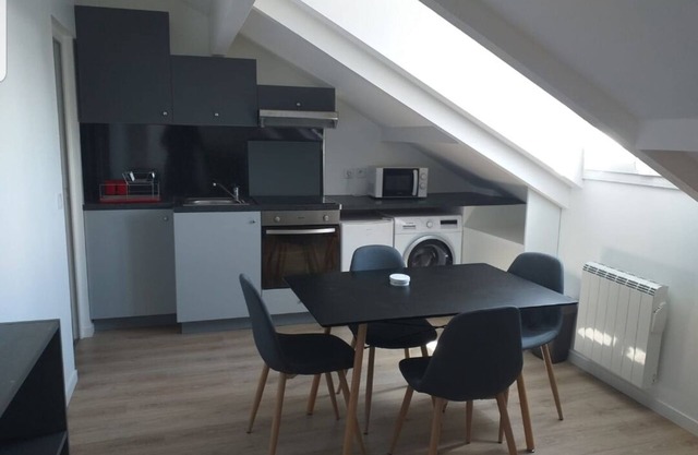 Location Meublée F2