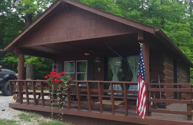 Log Cabin 5 at Osborn Boat Ramp on Patoka Lake