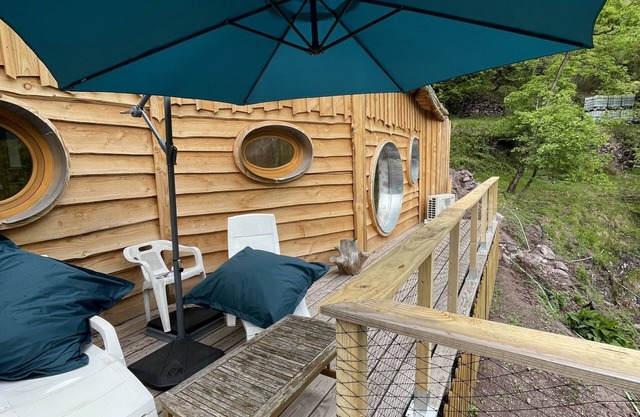Log Cabin-Exclusive-Ensuite with Shower-Terrace