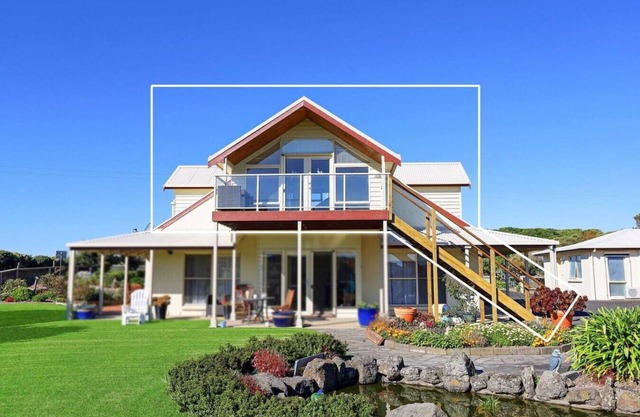 Logans Beach Apartments - The Loft