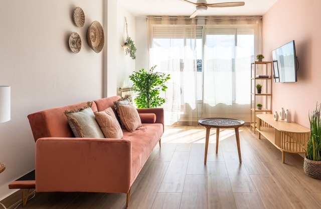 LOIRA CUARTE: Spacious terrace in a cozy apartment