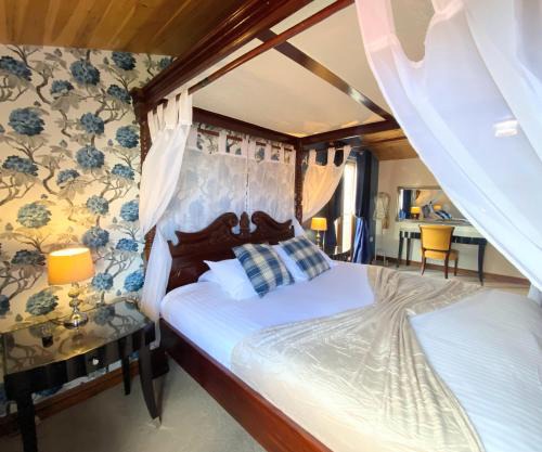 Lomond 5 with Private Hot Tub - Fife - Loch Leven - Lomond Hills - Pet Friendly