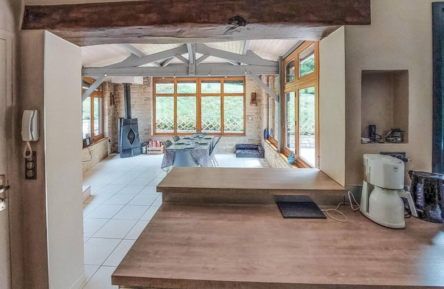 Look forward to an idyllically located vacation home with pool.