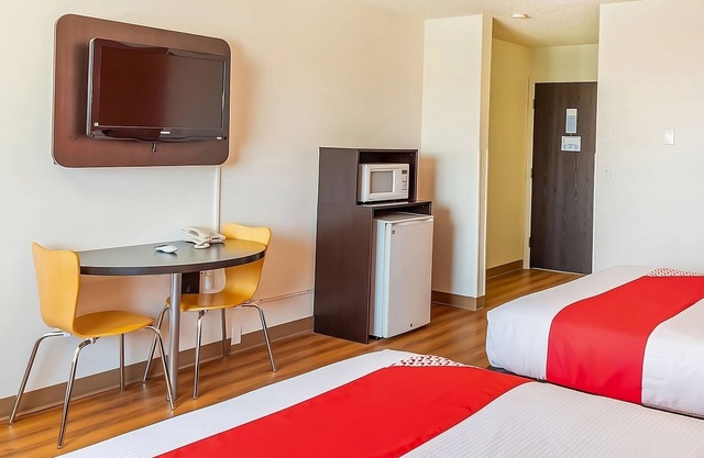 Look No Further! 2 Convenient Units, Free Parking, Pet-Friendly