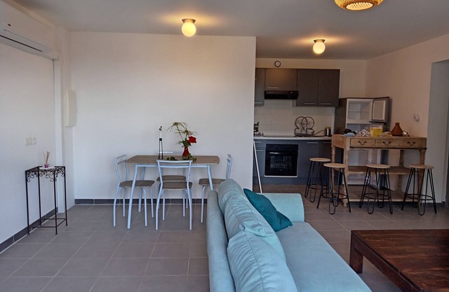 Loue Grand F3 climatisé Haute Corse, 2 grandes chambres
