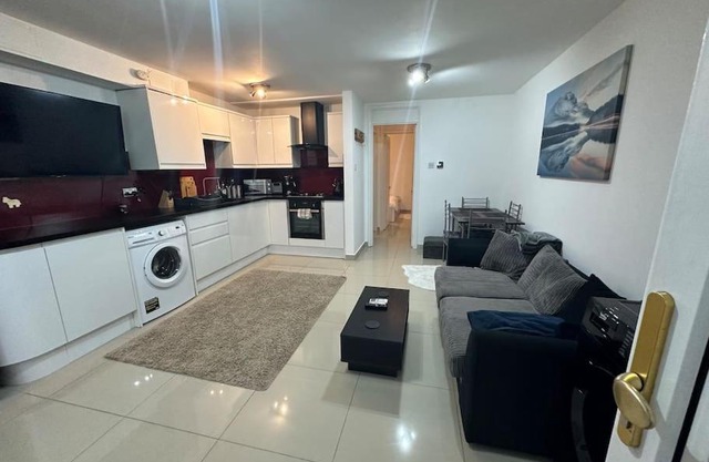 Lovely 1 bedroom flat