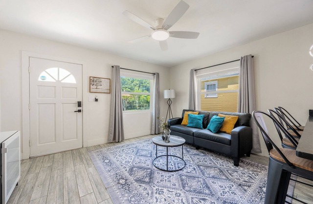 Lovely 2BR in Heart of Riverside/Avondale