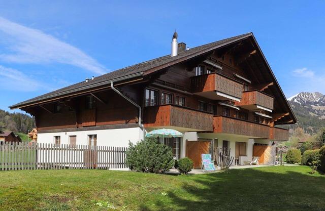 Lovely apartment for 4 people with WIFI, TV, terrace and parking
