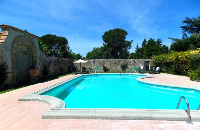 Lovely apartment in villa for 8 guests with pool, WIFI, TV, panoramic view and parking