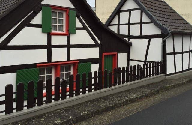 Lovely half-timbered house by Friendly Homes