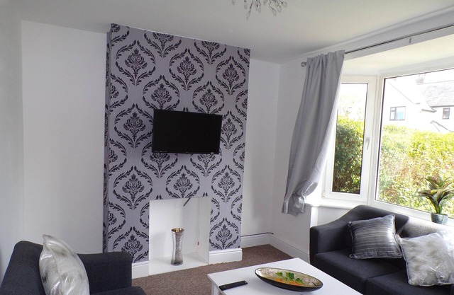 Lovely Holiday Home By Chester Zoo!