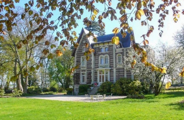 Lovely home in La Chapelle sur Dun