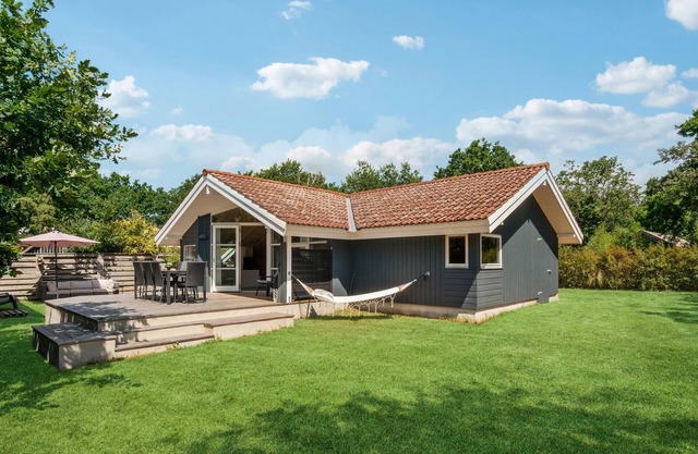 Lovely home in Skælskør with WiFi