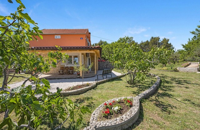 Lovely home in Skradin with WiFi