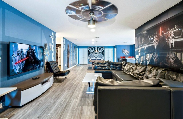 Lovely themed 9BR House - Ideal for families!