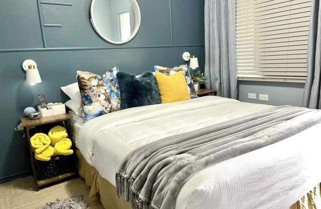 LuxstayTobago Topaz, cozy condo near beaches & airport