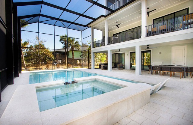 Luxurious New Construction with Gulf Views on Sanibel - Seaclusion