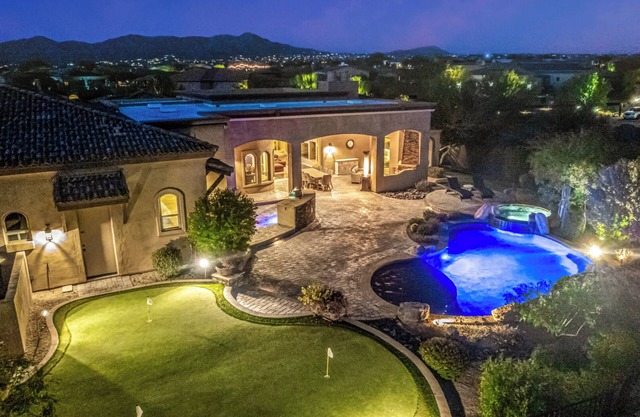 Luxurious Scottsdale Oasis
