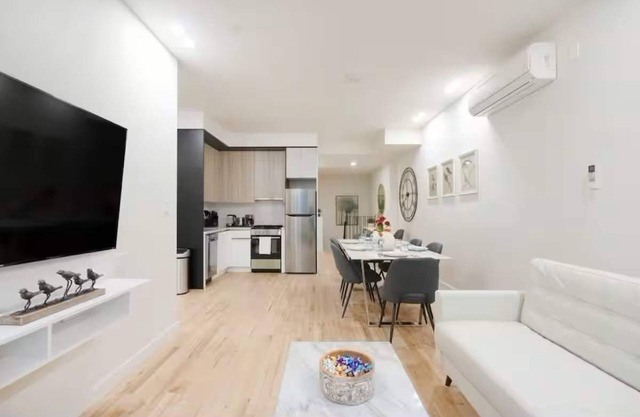 Luxury 2BR Duplex 5min to Central Park