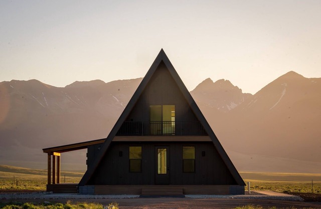 Luxury 3-bdr A-Frame on 35 acres with Mountain Views, Westcliffe, CO