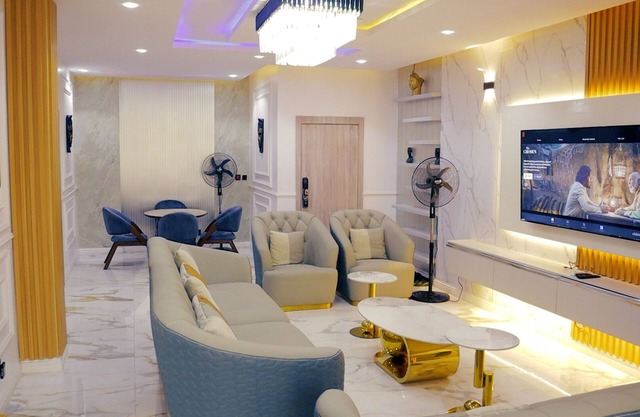 Luxury 3 bedroom, Secure, Water View, 24/7 Power in secluded estate - Ikoyi