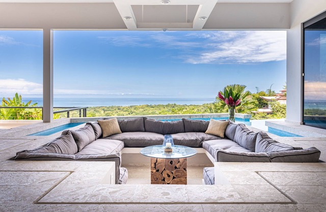 Luxury 5BR Ocean View Villa w/Pool, Hot Tub & Concierge/Sleeps 12/Beach 5 Min