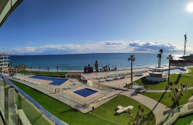 Luxury apartament, Heated pool and direct access to San Juan beach