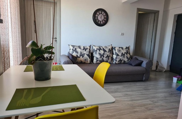 Luxury Apartments Mall V
