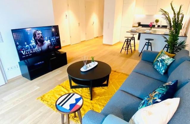 Luxury Brand New Flat with Terrace & Parking - RTL1