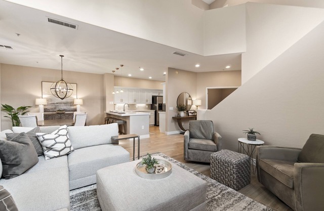 Luxury Condo Living in the Perfect North Scottdale Location w/Heated Pool & Spa