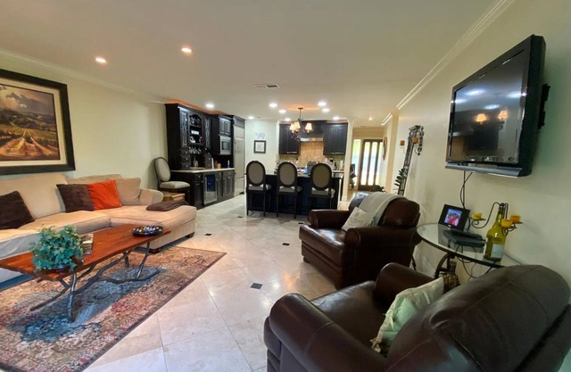 Luxury Condominium Just Steps From Downtown Yountville