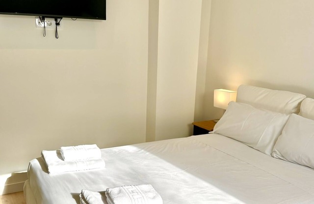 Luxury Duplex Duplex Feria de Madrid 6 people 200