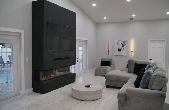 Luxury Home with Pool & 6 Beds near Disney