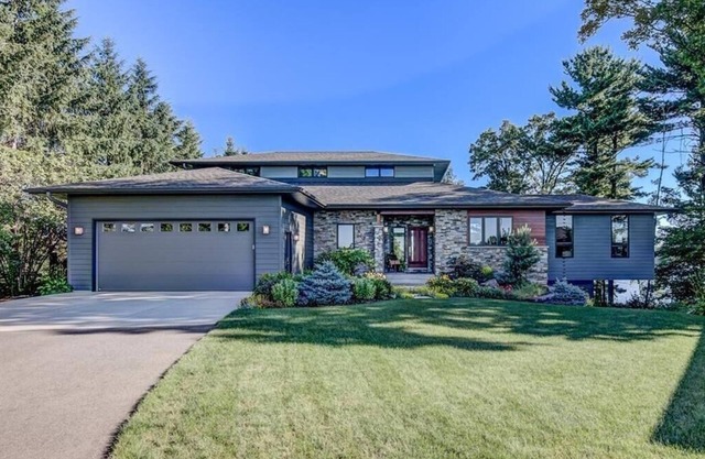 Luxury Lake Home on Lake Wissota