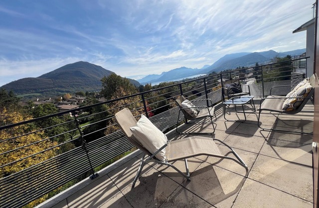 Luxury lake view apartment